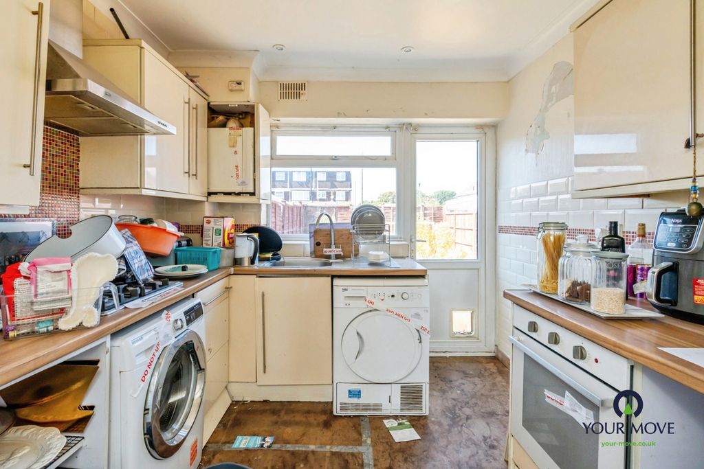 Property photo 3 of 9 Pbox-Img.Jpg