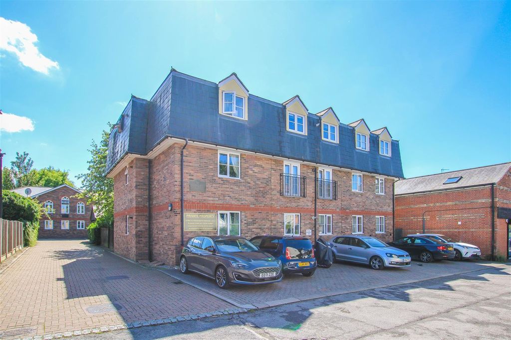Property photo 1 of 11 Img_9238.Jpg