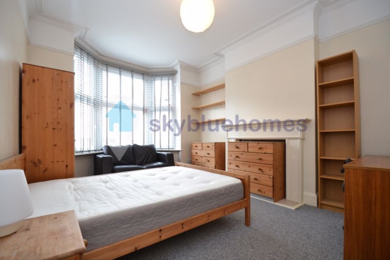 Property photo 3 of 11 Photo 9