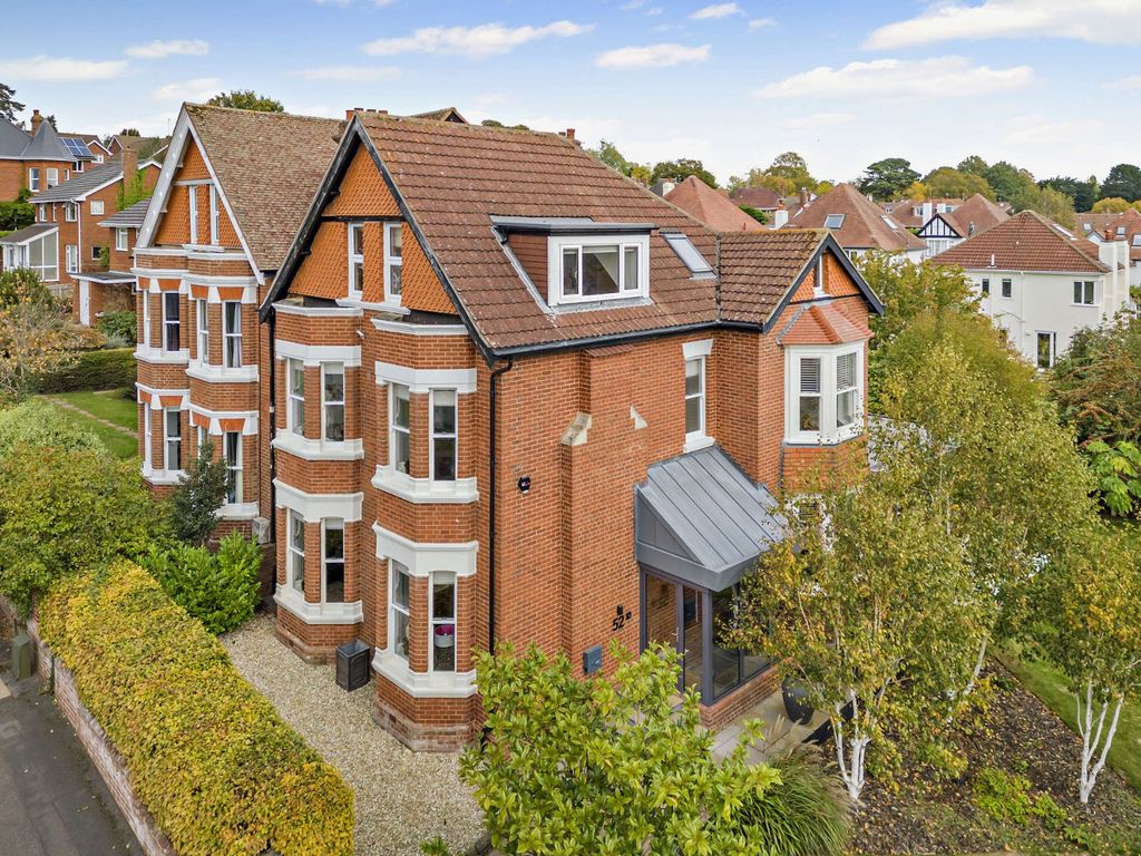 Property photo 1 of 21 Slyvan Road