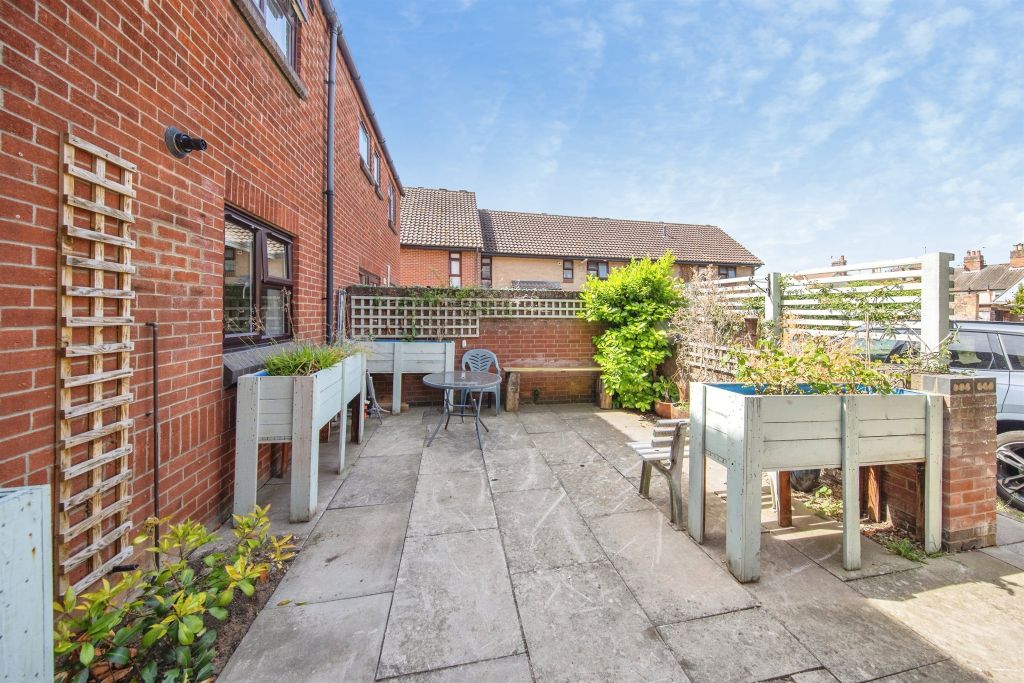 Property photo 3 of 13