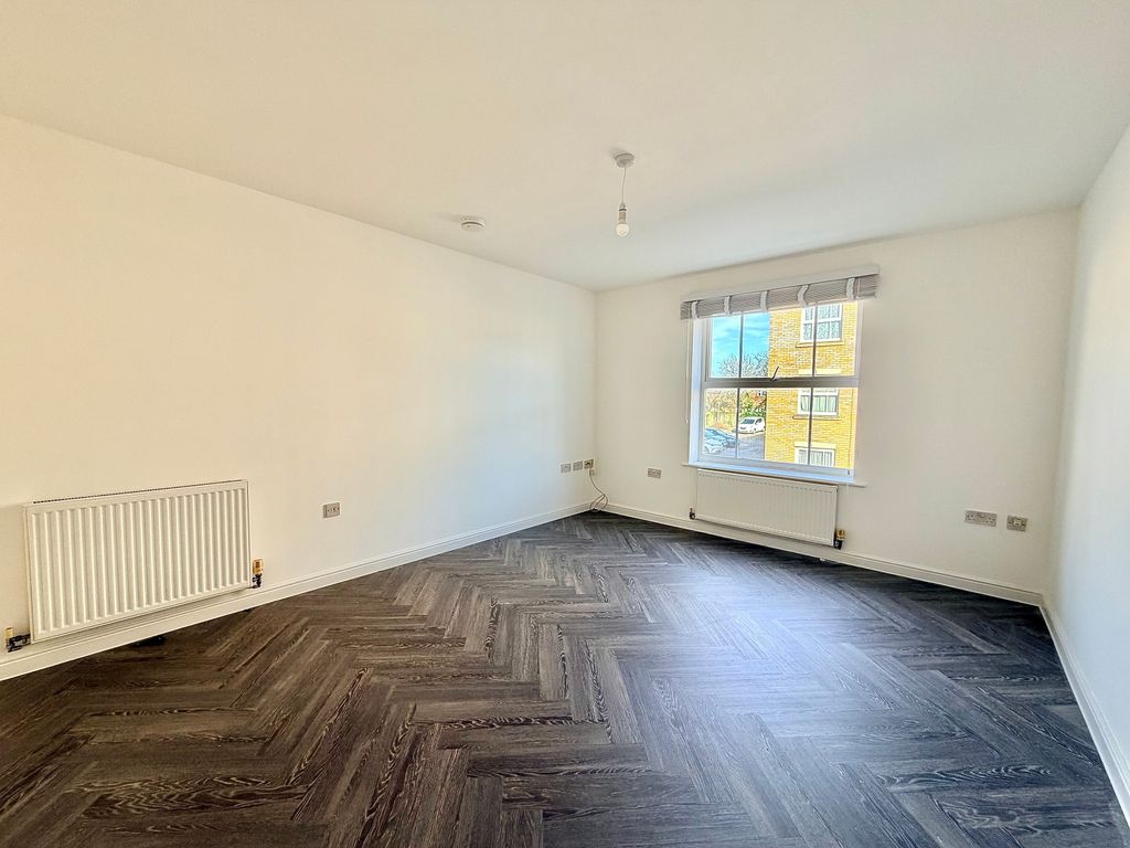 Property photo 2 of 7 Lounge View 1