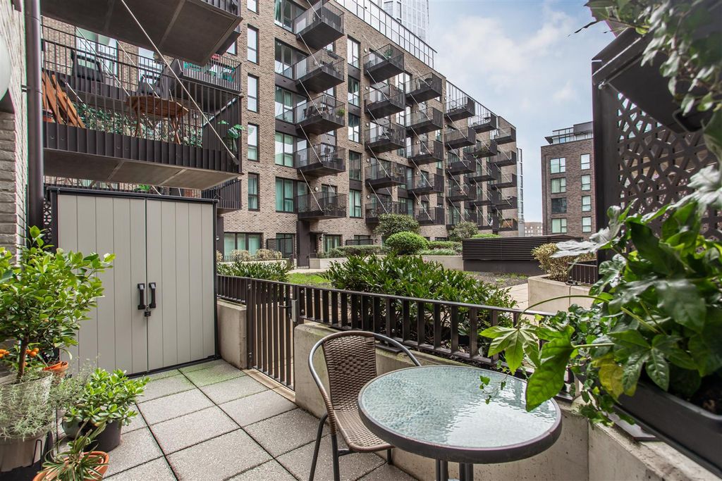 Property photo 2 of 21 Private Patio