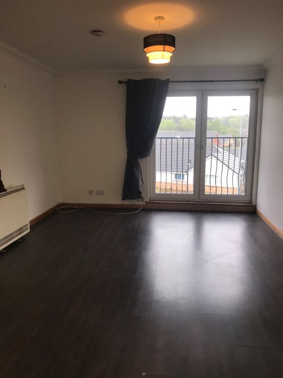 Property photo 2 of 8 Lounge