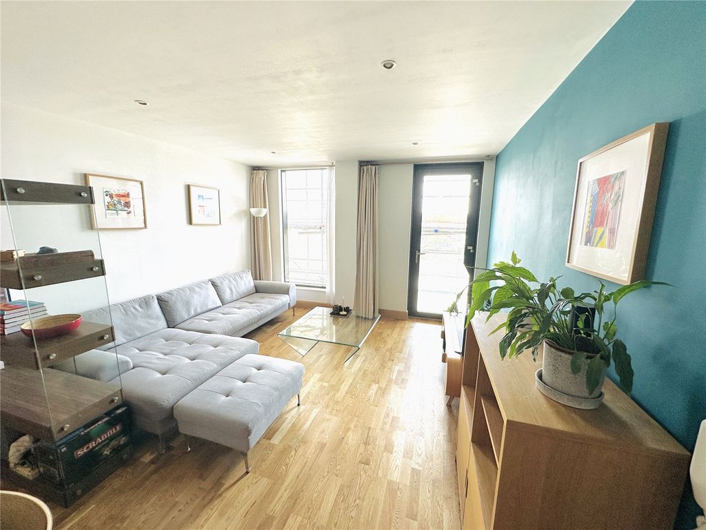 Property photo 3 of 14 Picture No. 07