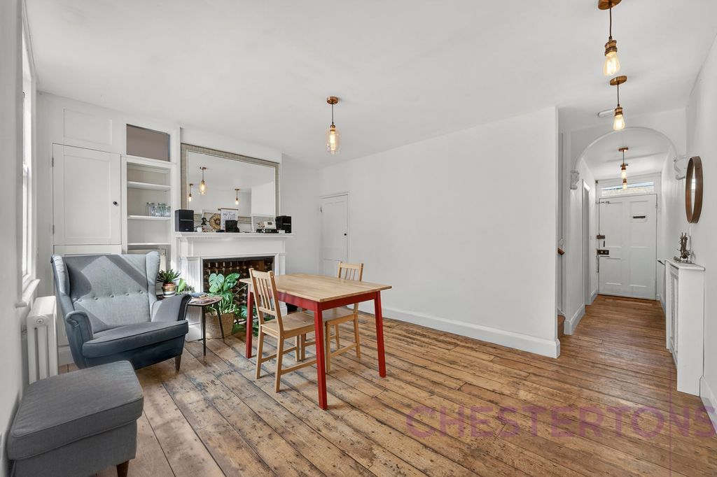 Property photo 3 of 16