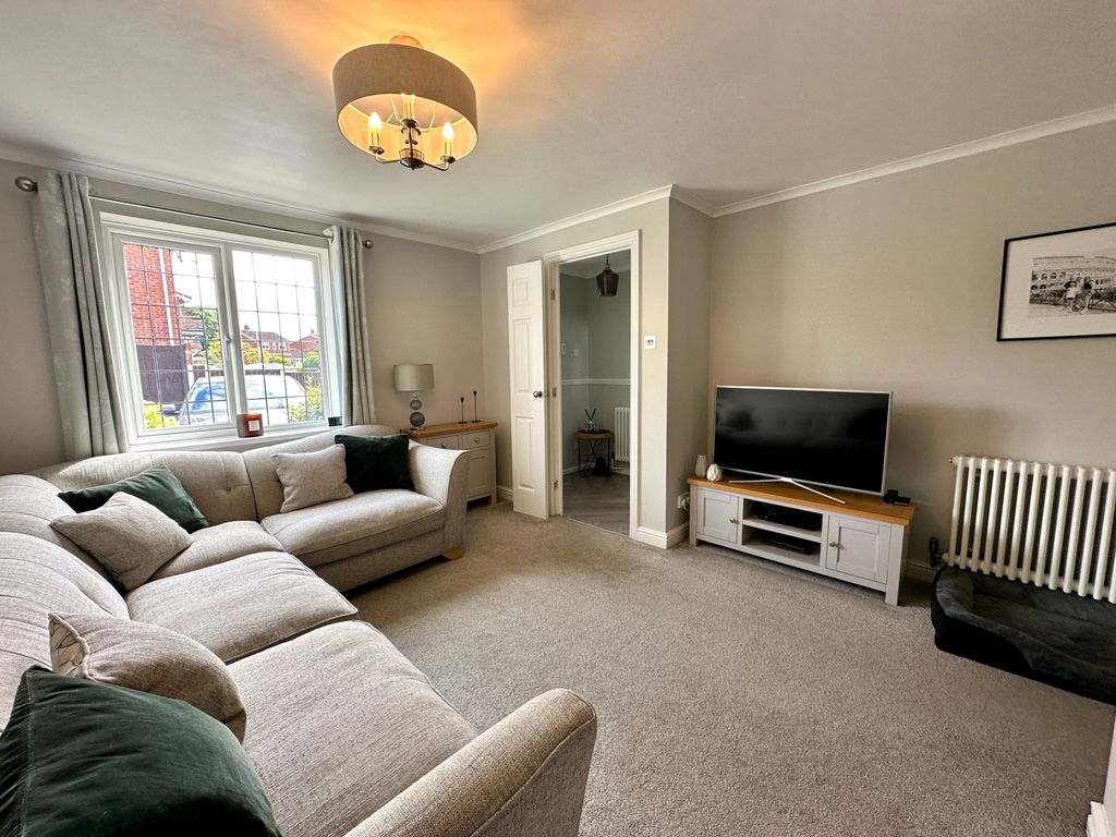 Property photo 3 of 25