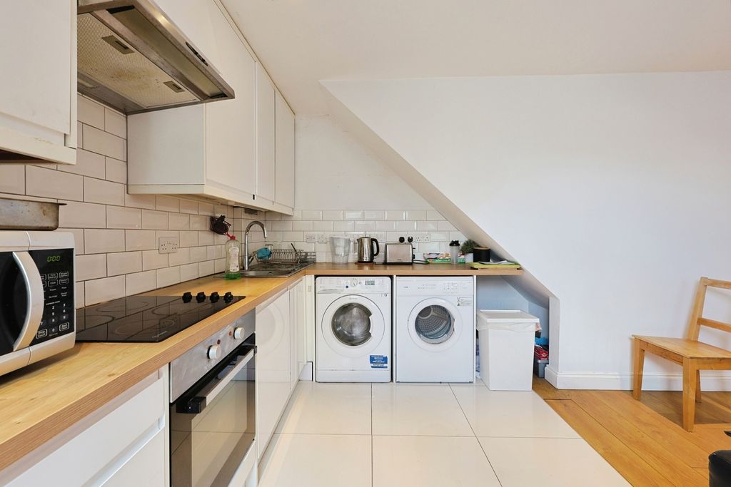 Property photo 2 of 16 Pbox-Img.Jpg