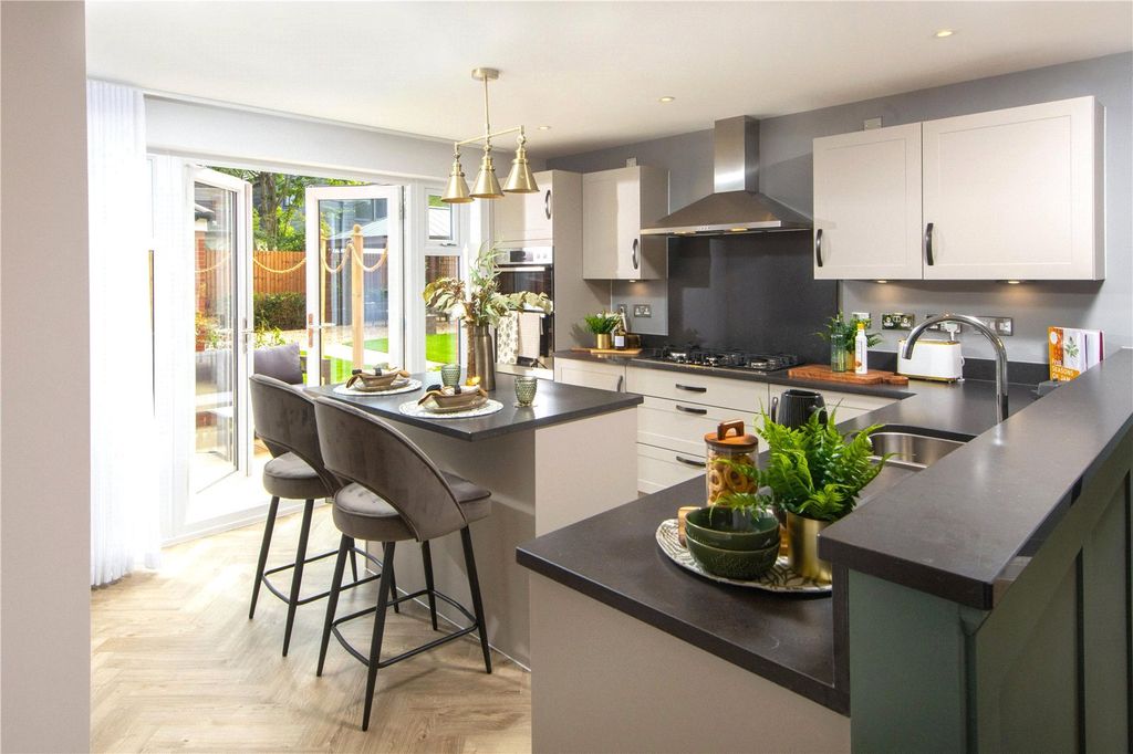 Property photo 2 of 13 Avondale Show Home