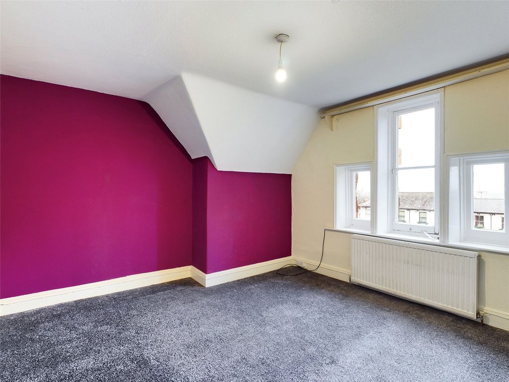 Property photo 2 of 10 Picture No. 06