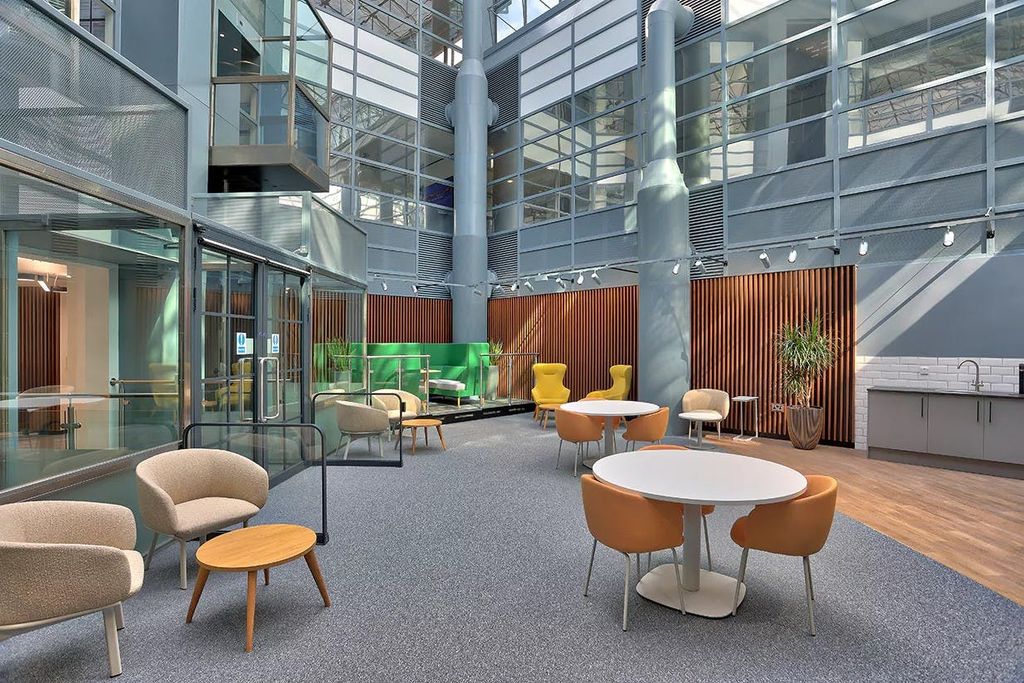 Property photo 3 of 4 Atrium.Jpg