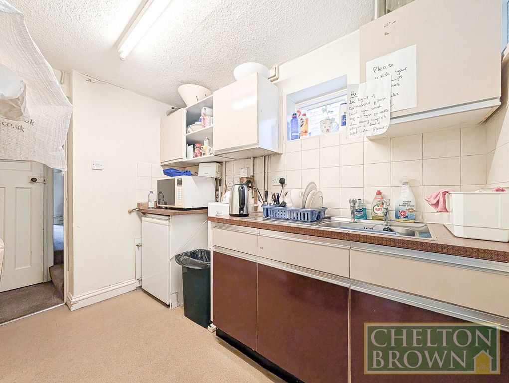 Property photo 3 of 35 Ground Floor