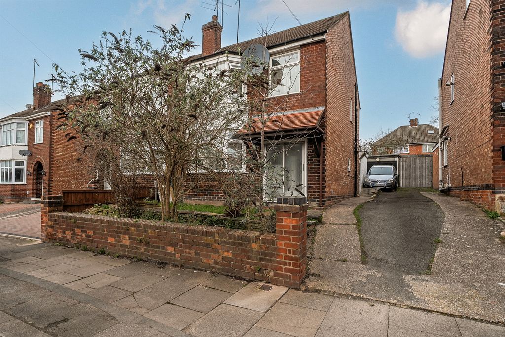 Property photo 1 of 13