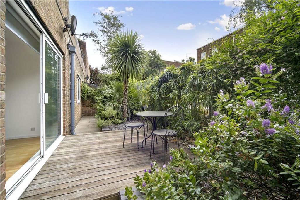 Property photo 1 of 5