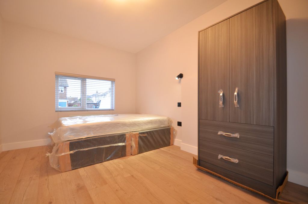 Property photo 1 of 4 R5, Hughes Road