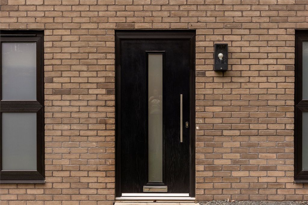 Property photo 3 of 21 Entrance Door