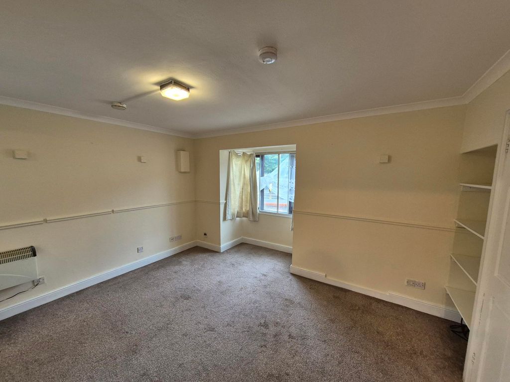 Property photo 2 of 4