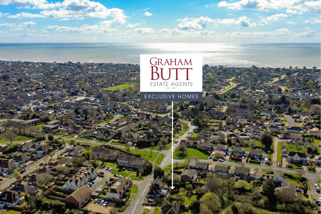 Property photo 2 of 35 Picture No. 48