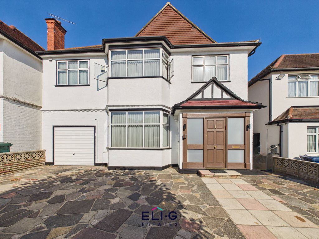 Property photo 1 of 17 A Substantial 7-Bedroom Detached Family Home With Excellent Parking And Further Potential
