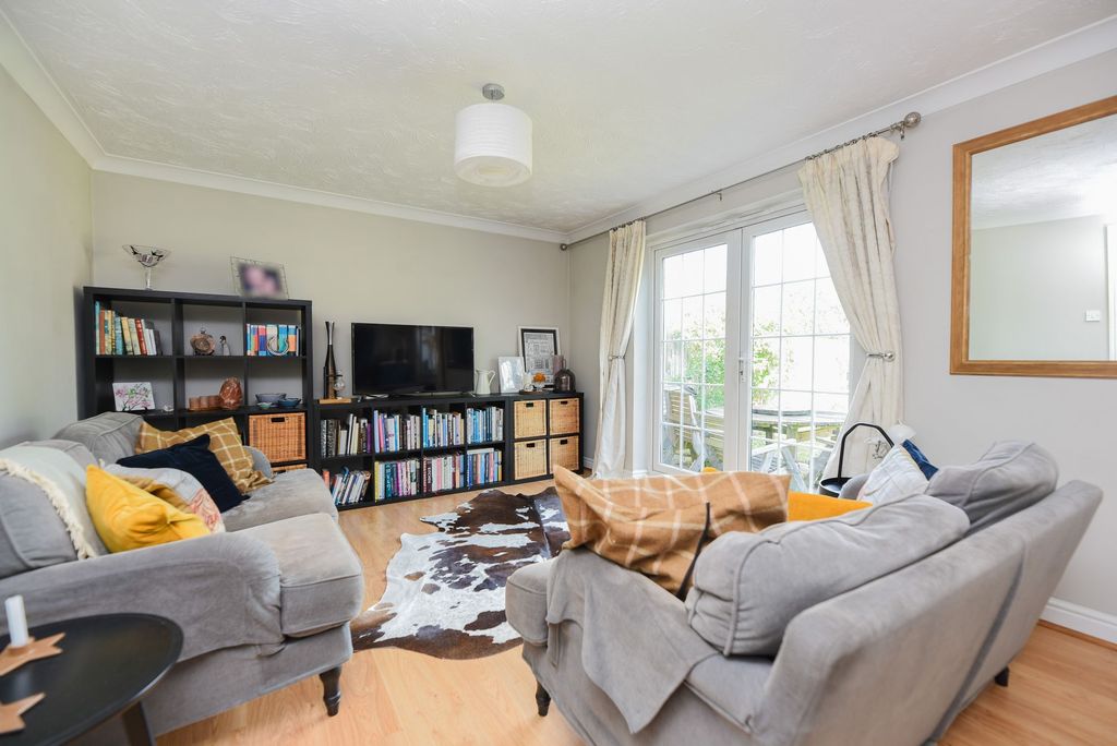 Property photo 3 of 17