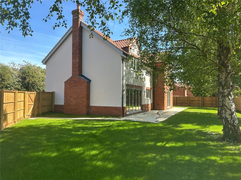 Property photo 3 of 32 Picture No. 35
