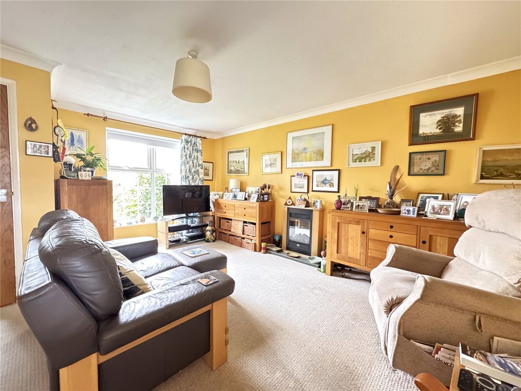 Property photo 3 of 16 Picture No. 01
