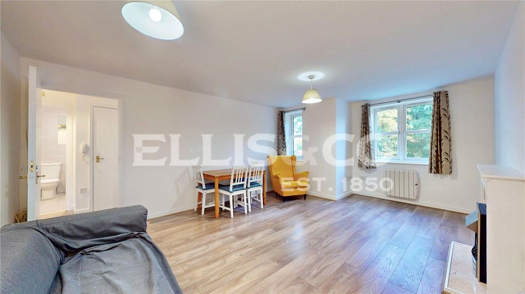 Property photo 1 of 18 Picture No. 14