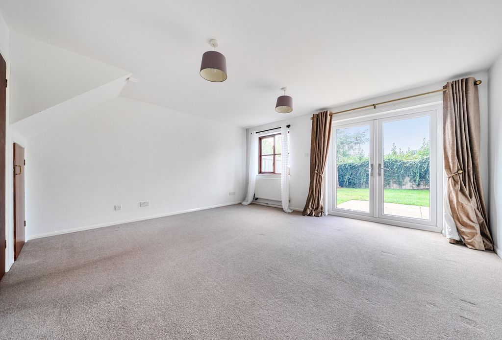 Property photo 3 of 14 1516116 (9).Jpg