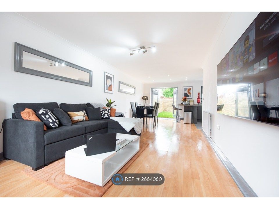 Property photo 1 of 31