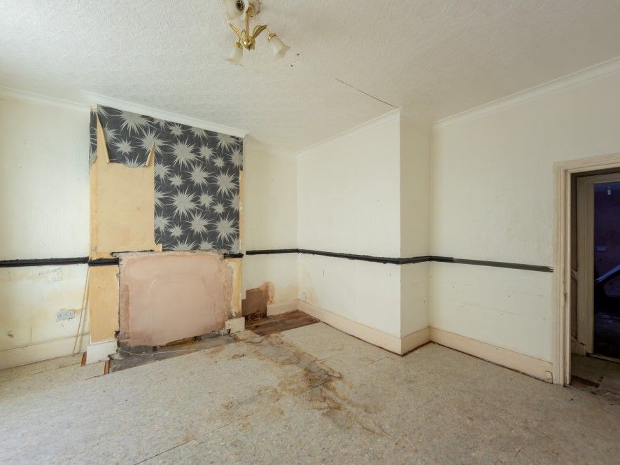 Property photo 3 of 6