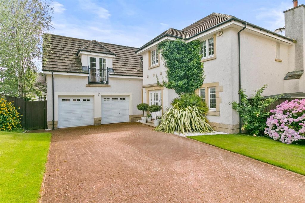 Property photo 1 of 60