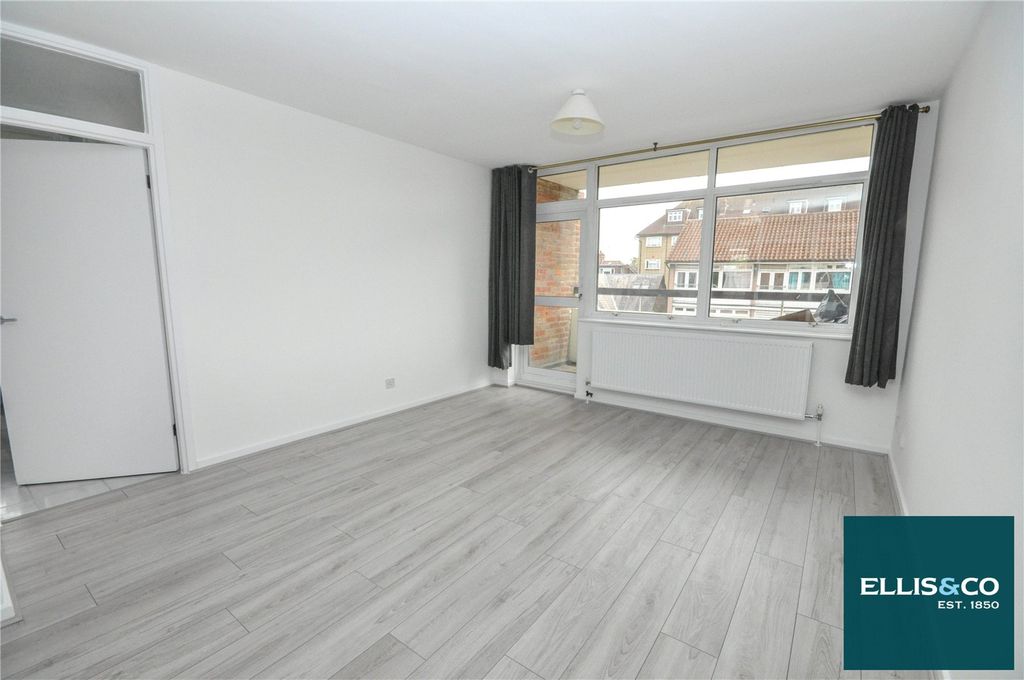 Property photo 2 of 11 Picture No. 10