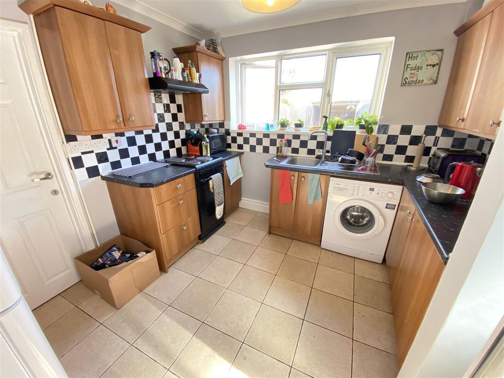 Property photo 2 of 3 Kitchen.Jpg