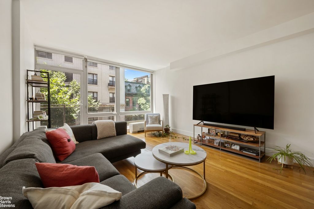 Property photo 2 of 12 <Alttext/>