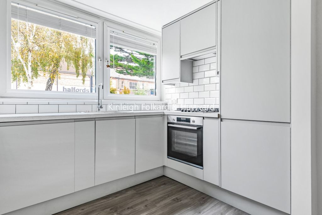 Property photo 2 of 6 224Bec81-4383-43Af-A