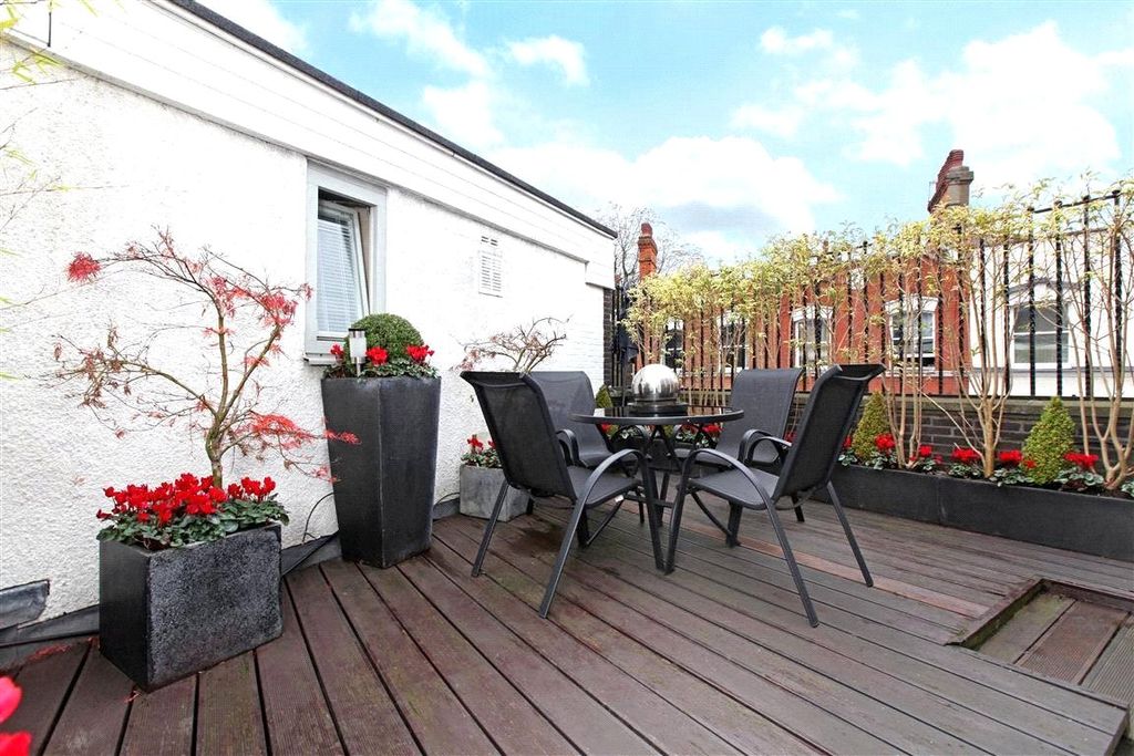 Property photo 2 of 8 Picture No. 06