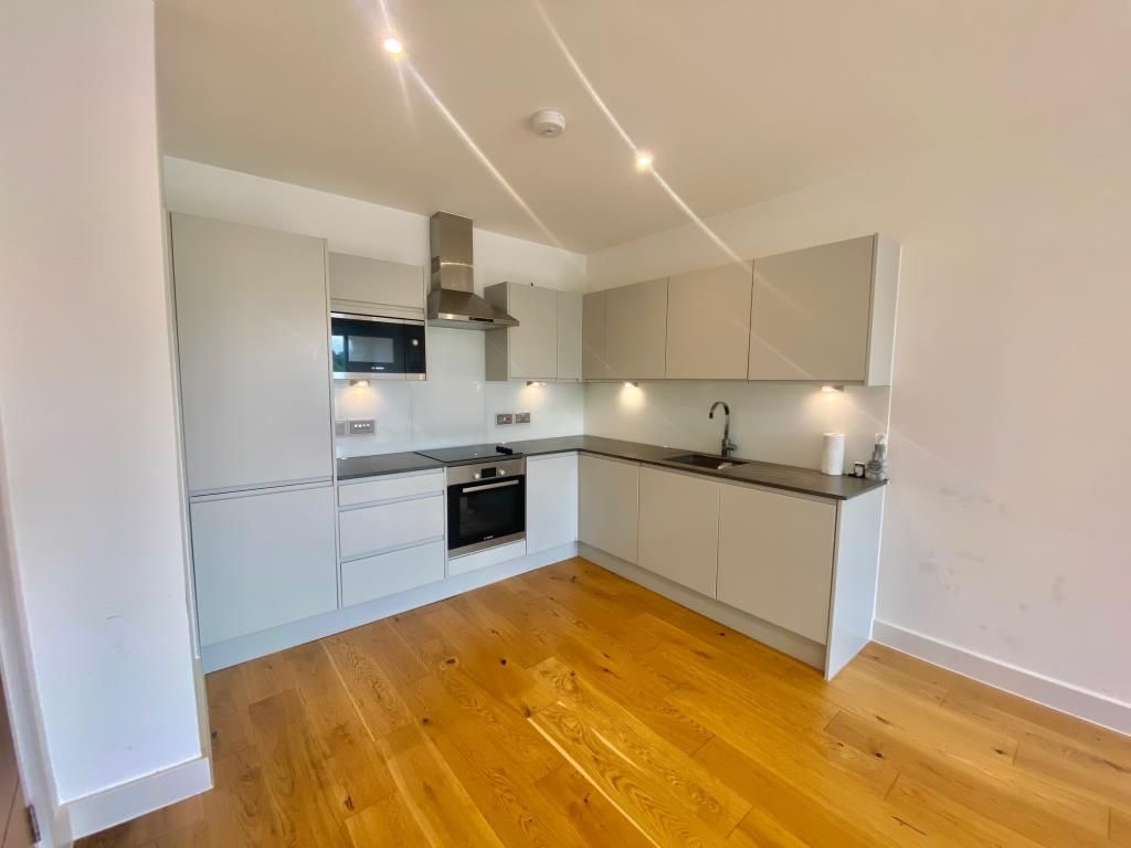 Property photo 1 of 7 Kitchen