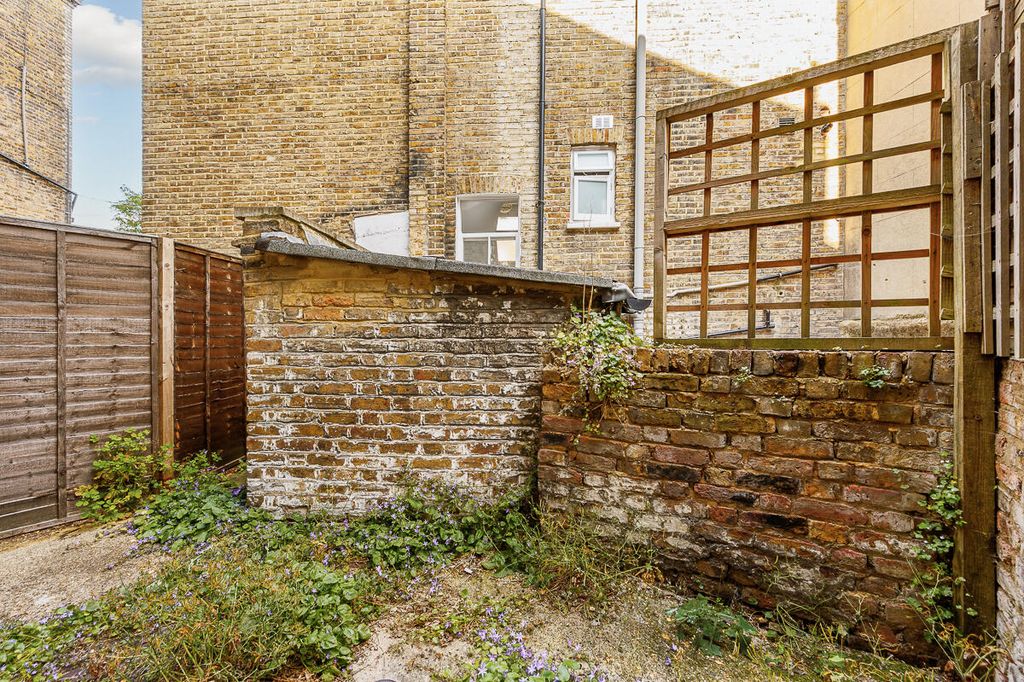 Property photo 2 of 14 Exterior