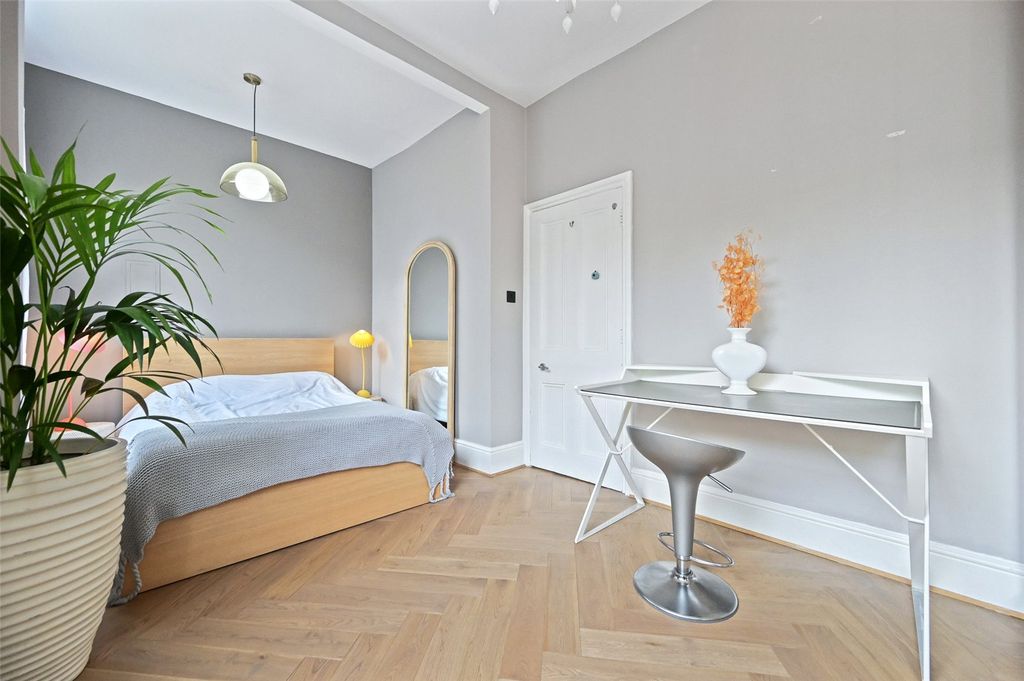 Property photo 2 of 8 Picture No. 03