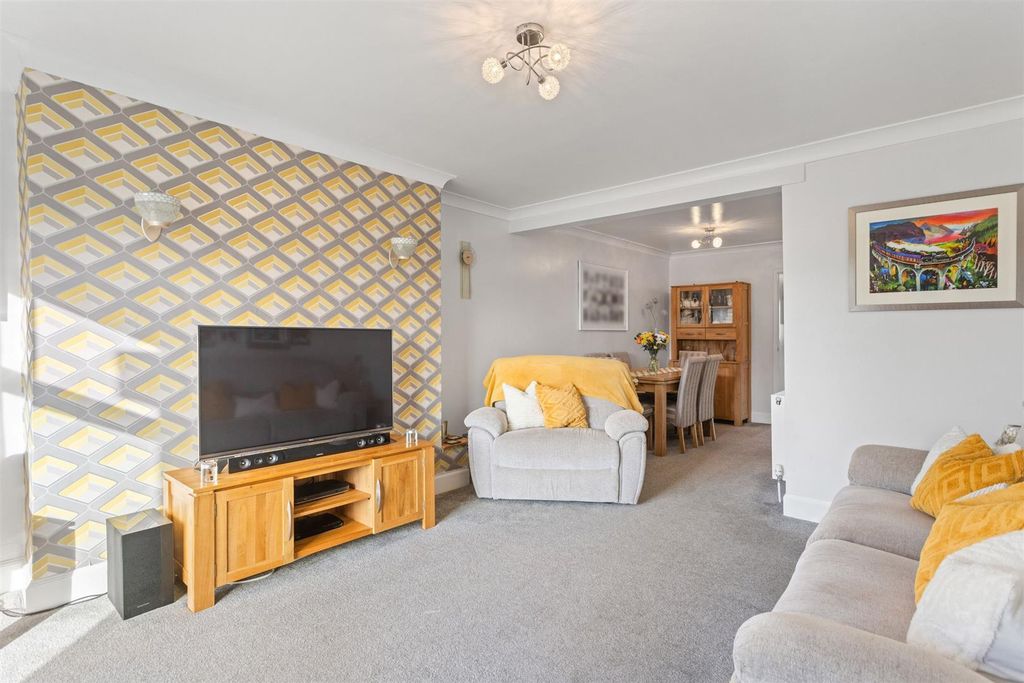 Property photo 2 of 45 2.Jpg