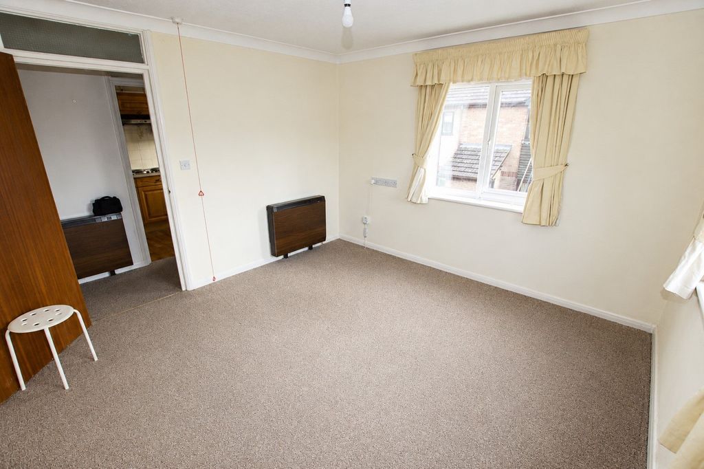 Property photo 2 of 14 Gallery