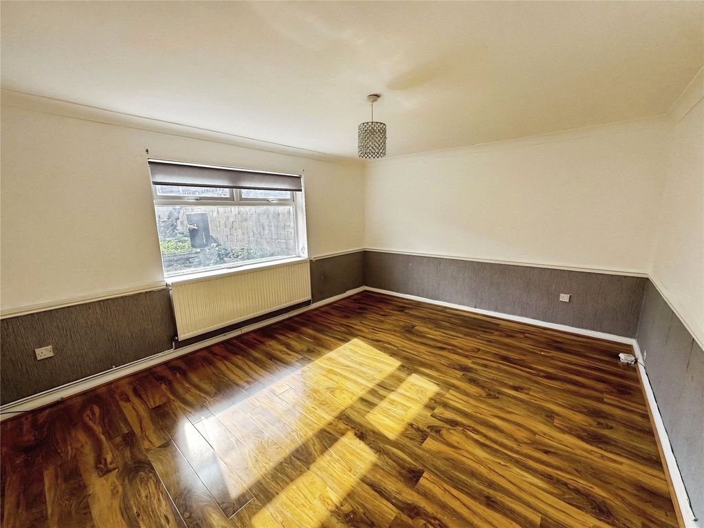 Property photo 2 of 11 Picture No. 02