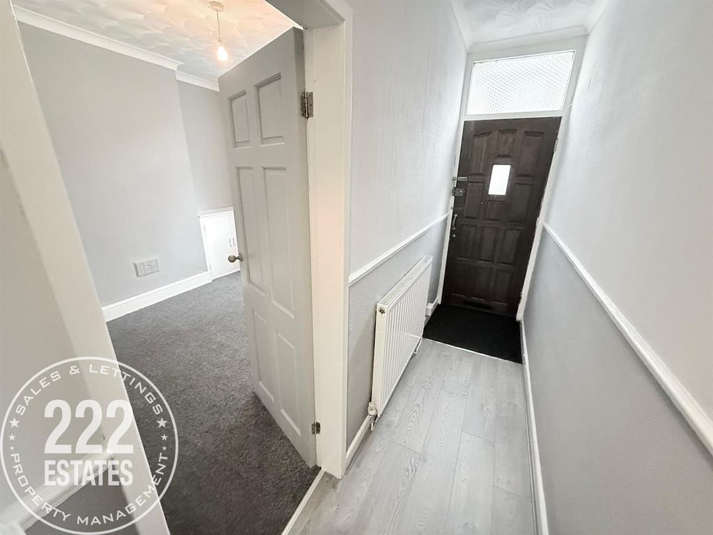 Property photo 2 of 15 Photo-2025-10-31-14-08-58 (13).Jpg