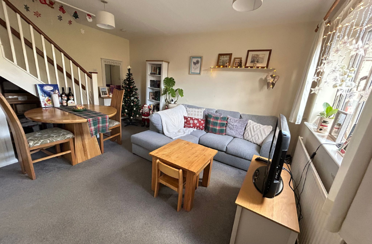 Property photo 3 of 8