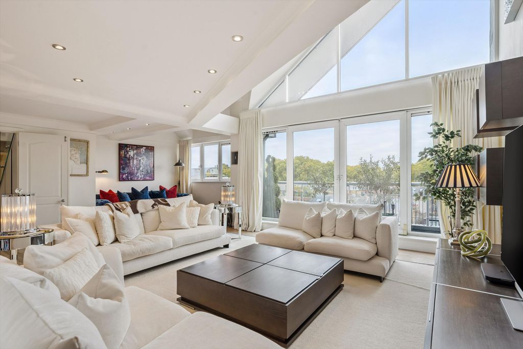 Property photo 1 of 26 Image