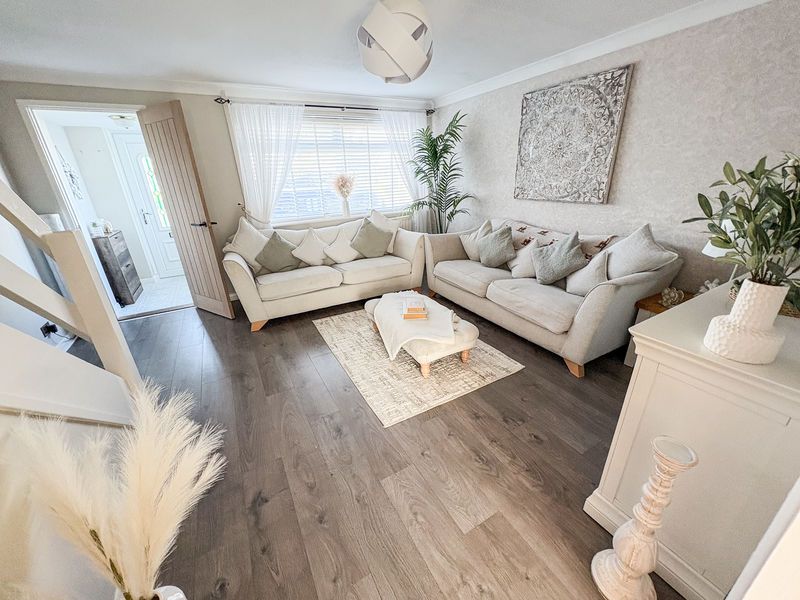 Property photo 2 of 14 Photo 9