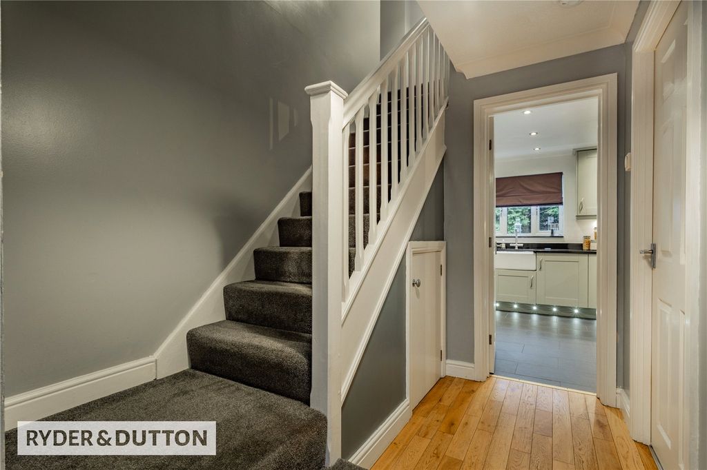 Property photo 2 of 16 Picture 2