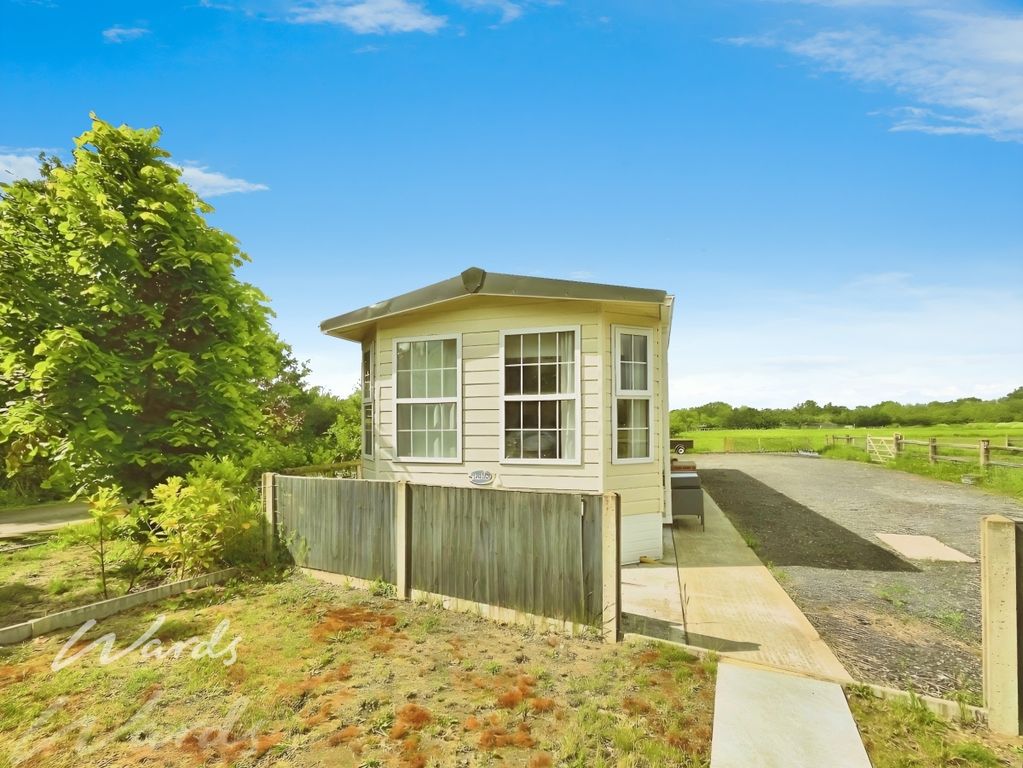 Property photo 1 of 13 E48Be130-Fileaccess