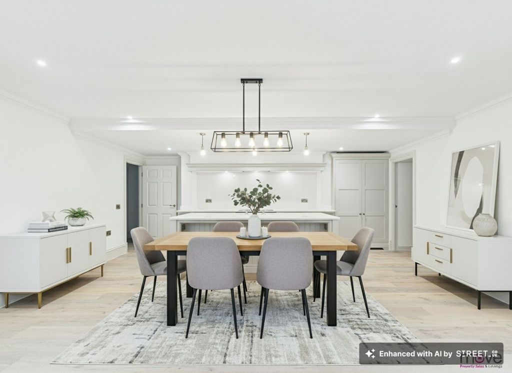 Property photo 2 of 26