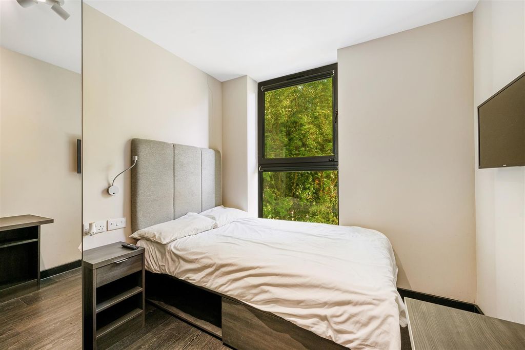 Property photo 1 of 7 65 - The Dome Apartments-3.Jpg